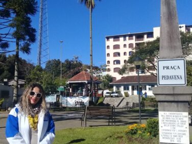 Ana Rech é uma das regiões administrativas de Caxias do Sul, também conhecida como a Vila dos Presépios.
Em dezembro, as luzes dos mais de 100 presépios construídos pela comunidade formam um cenário mágico e encantado, utilizando-se de diferentes cores, formas, texturas e luzes, cada um com uma maneira de retratar o nascimento de Jesus. Uma beleza para os olhos! Um de seus  principais destaques é a gastronomia, com seus restaurantes e cantinas.